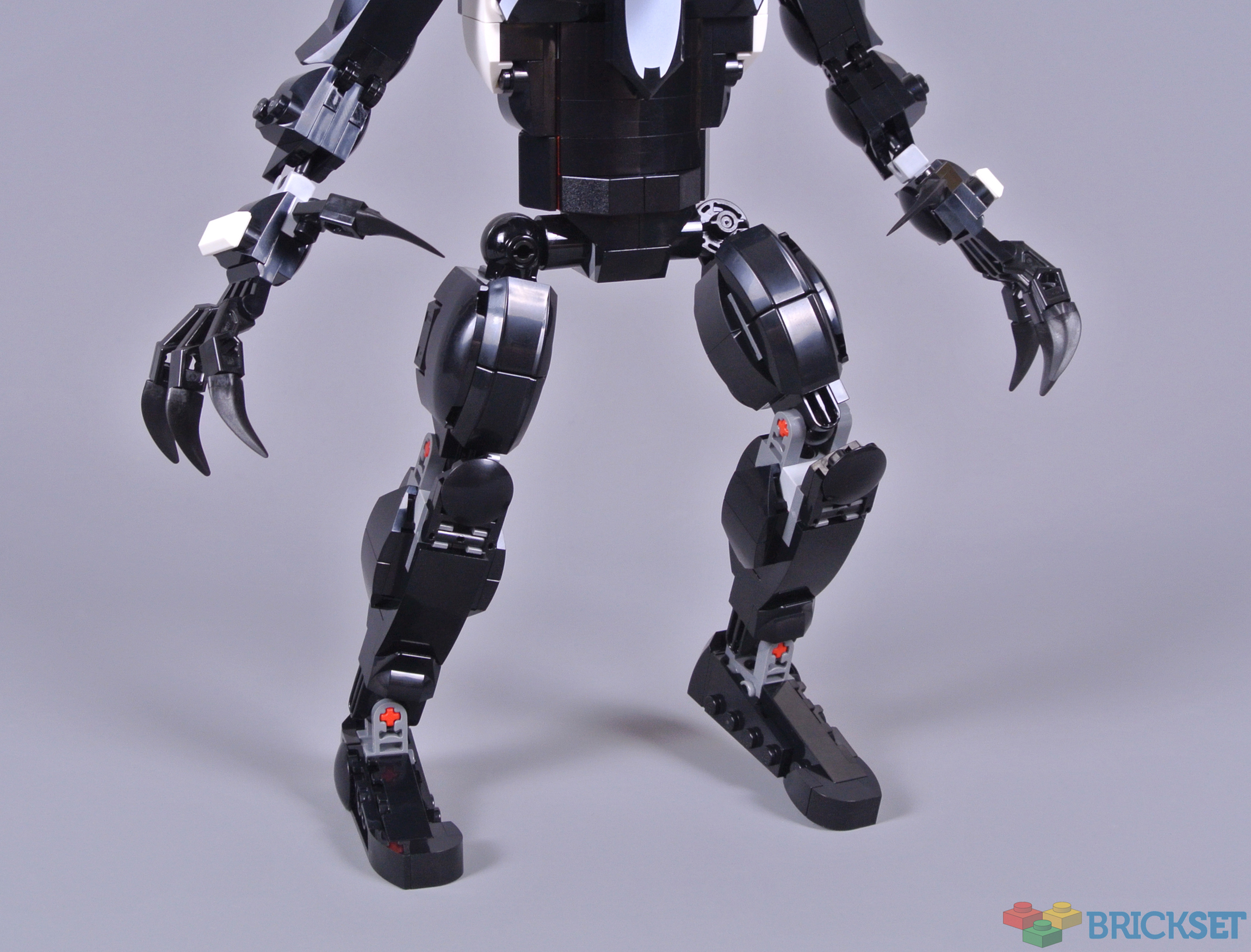 LEGO Marvel Super Heroes 76230 Venom Figure review | Brickset